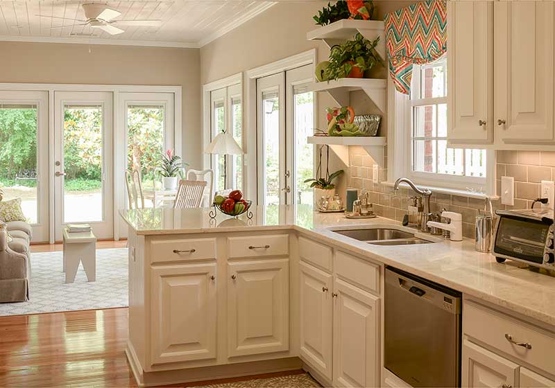 traditional cottage kitchen